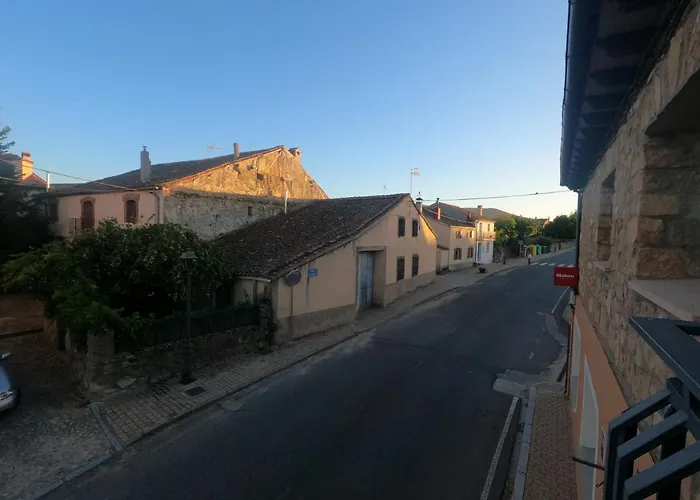 Apartamentos Sierra Y Mar Aldealengua De Pedraza